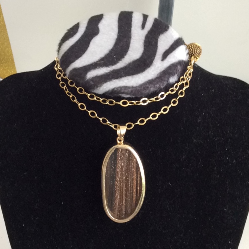 Goldtone Necklace/Pendant